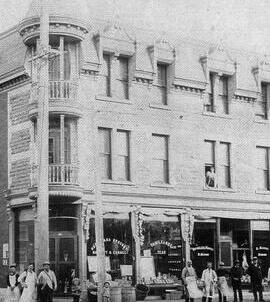 Boucherie Masson coin Ste-Cath et Préfontaine vers 1899-1900 - (1)